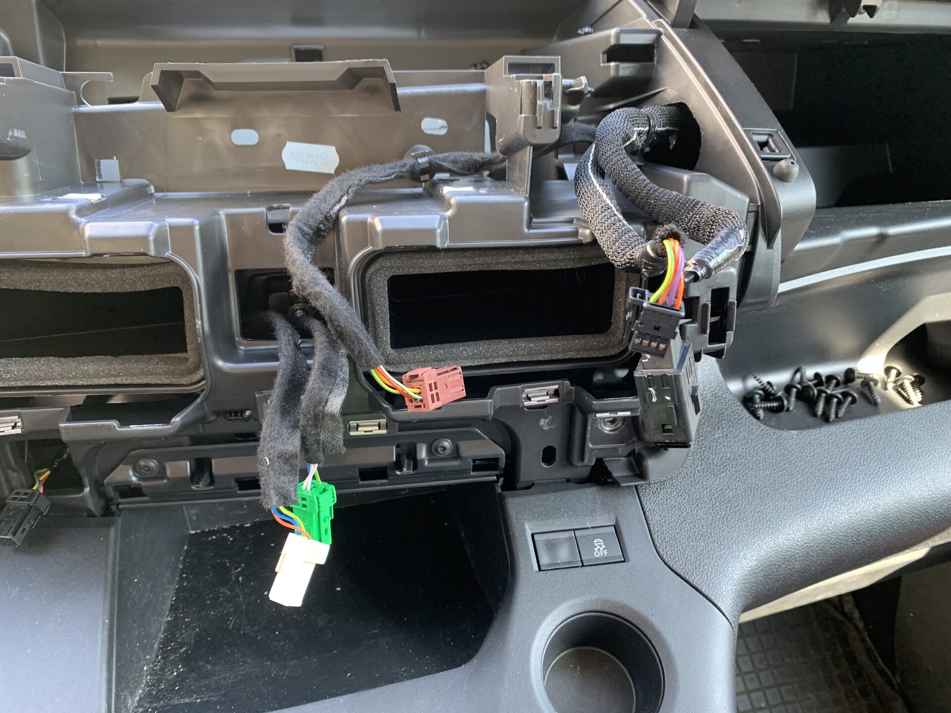 Instalace rámečku Android autorádia do Citroënu Berlingo